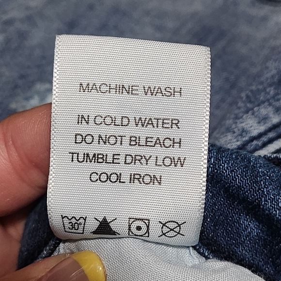 JUDY BLUE Jeans 13/31 Distressed Straight Leg Mid Rise Raw Hem Style JB82425MD - Picture 9 of 10